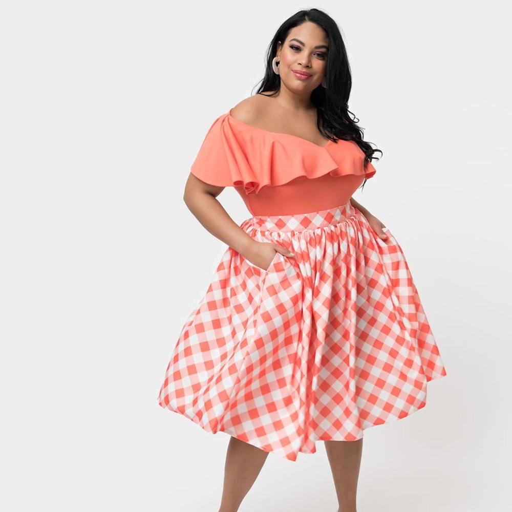 Pantone Plus Size 1950s Living Coral+White Gingham